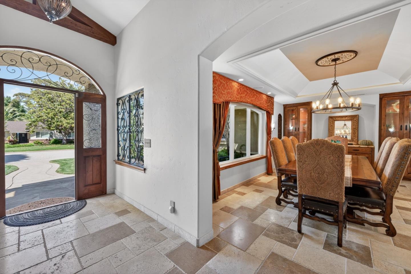 19094 Saratoga Glen Place