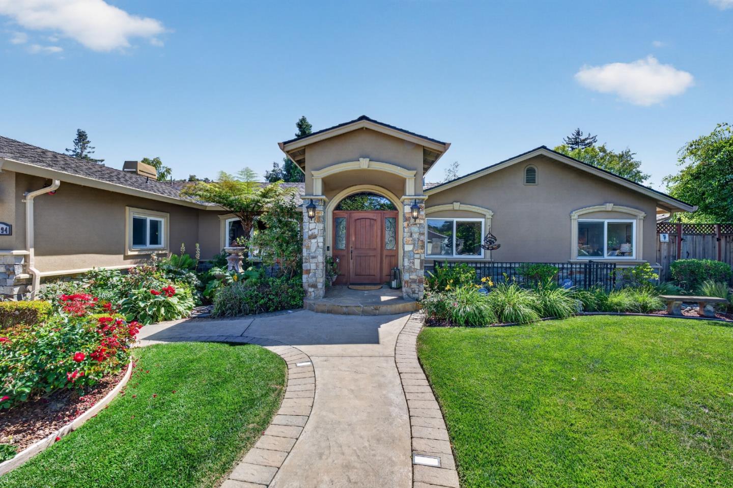 19094 Saratoga Glen Place