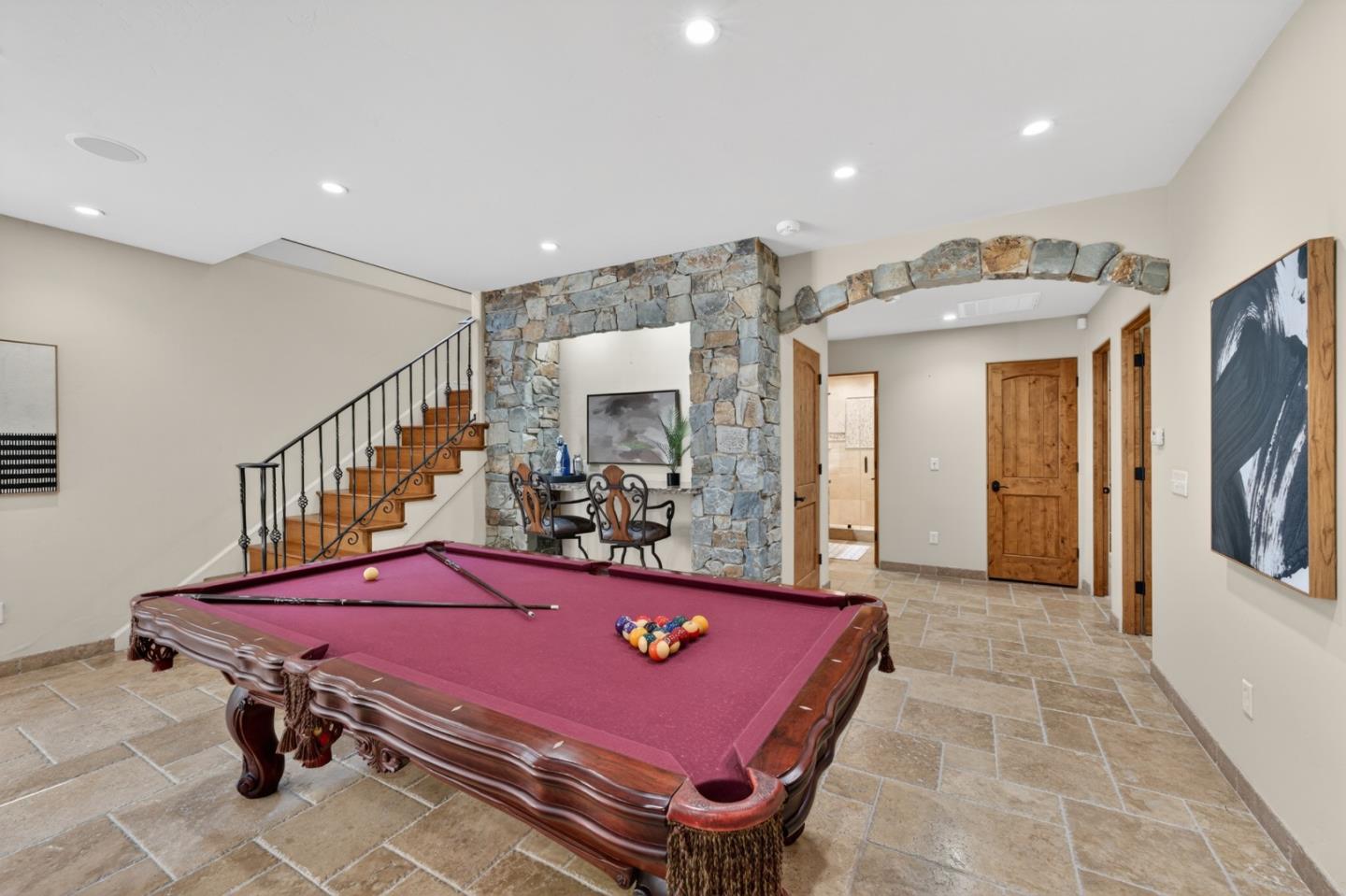 19094 Saratoga Glen Place
