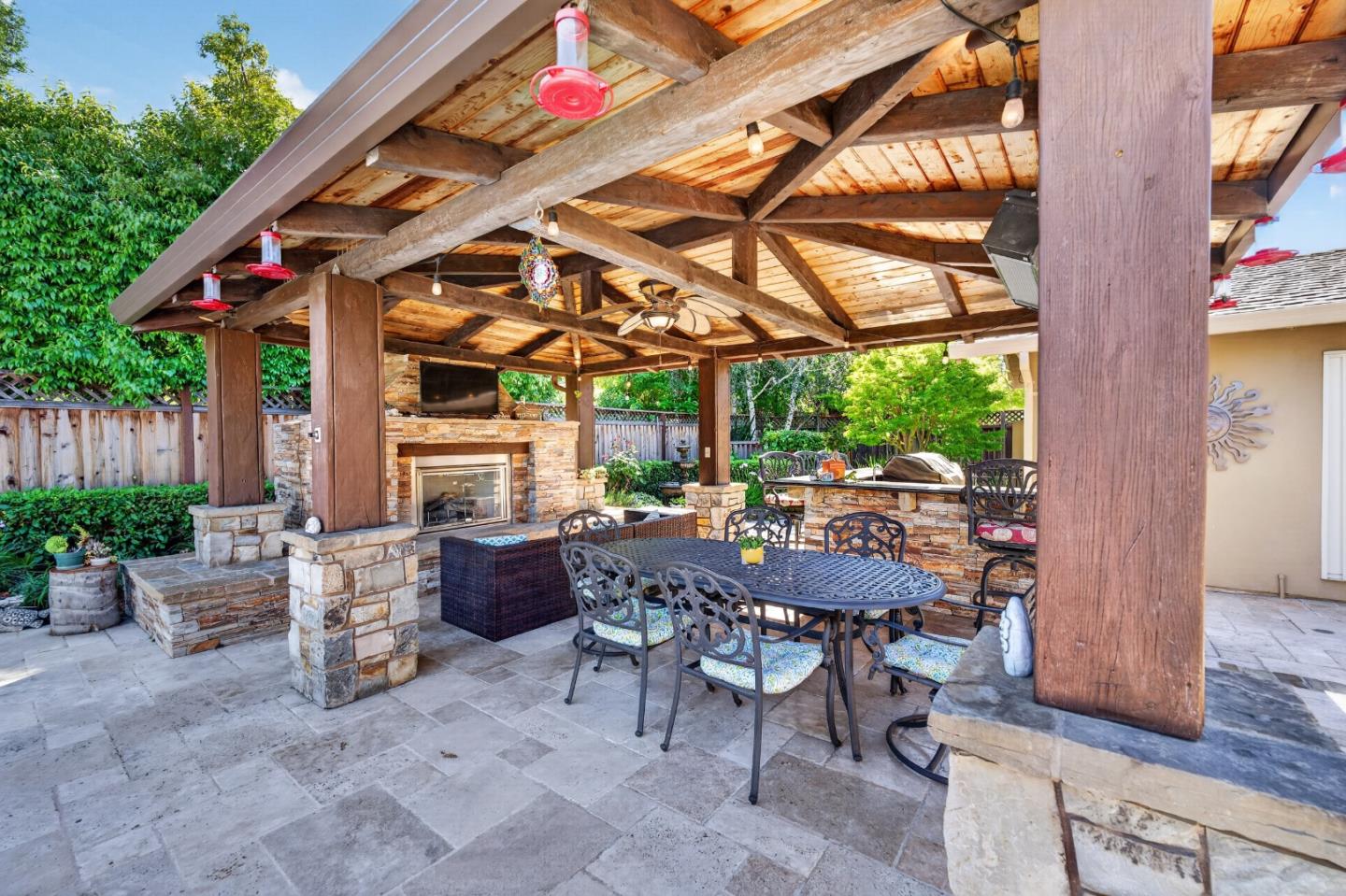 19094 Saratoga Glen Place