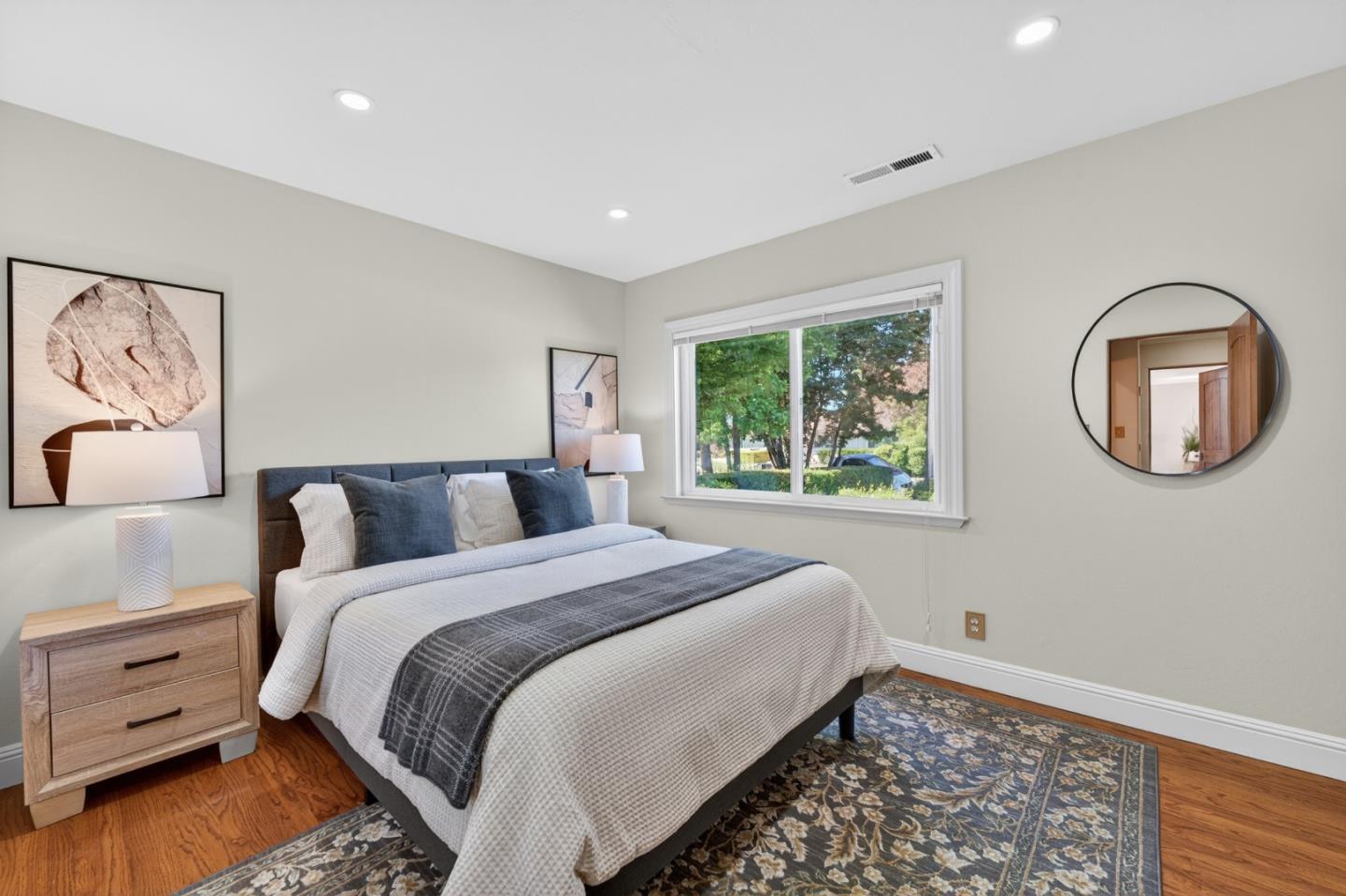 19094 Saratoga Glen Place