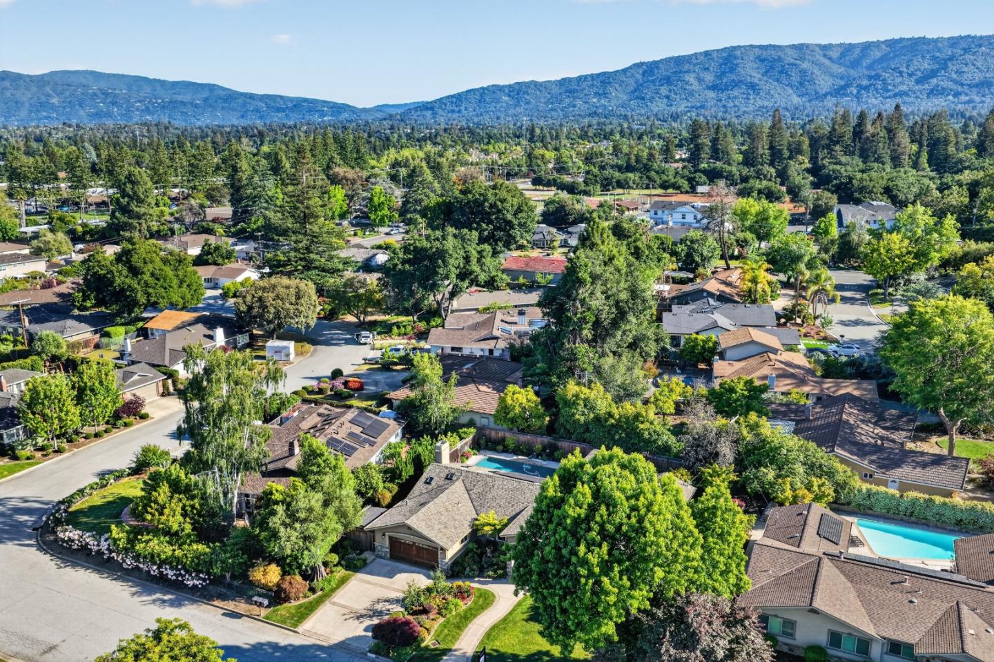 19094 Saratoga Glen Place