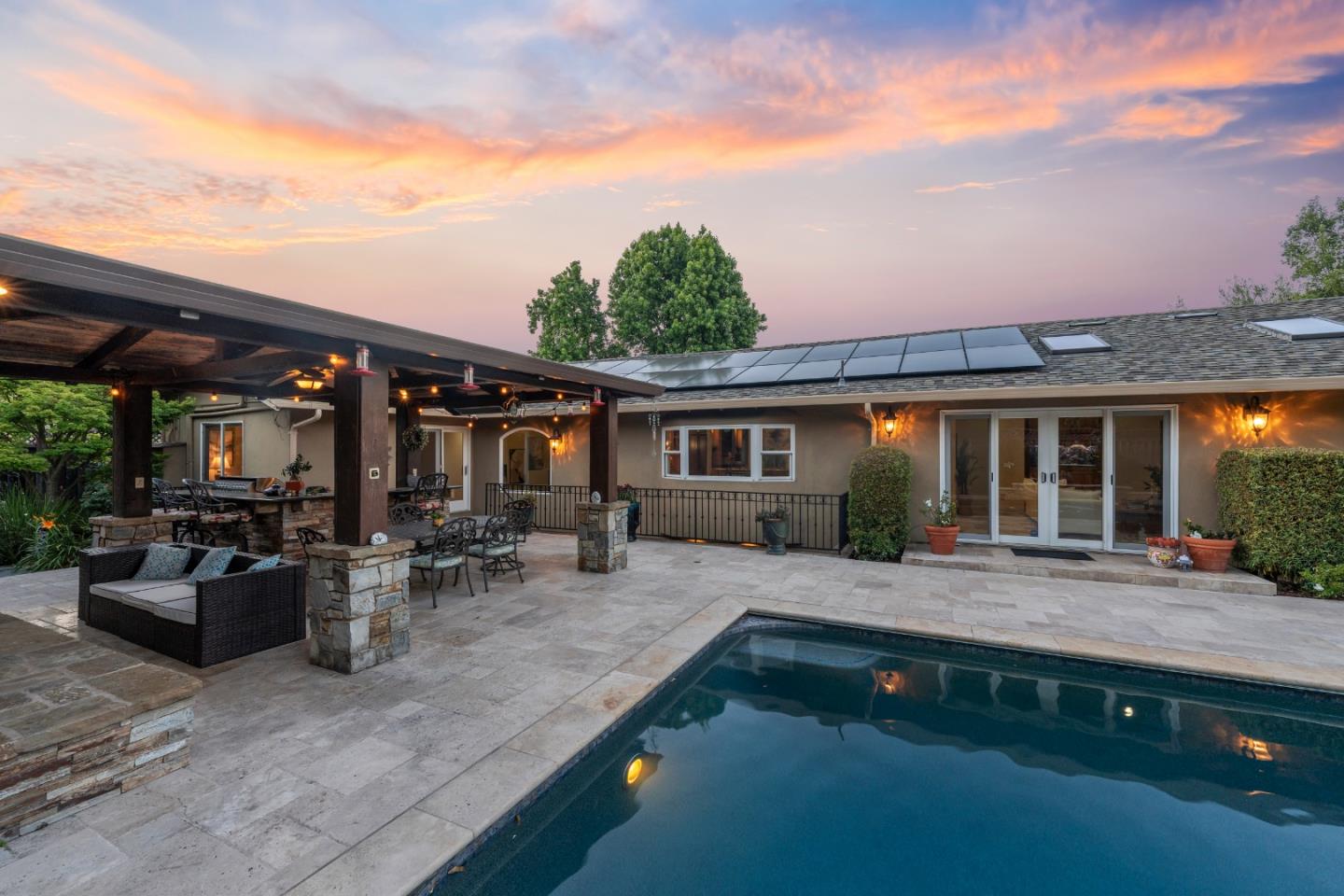 19094 Saratoga Glen Place