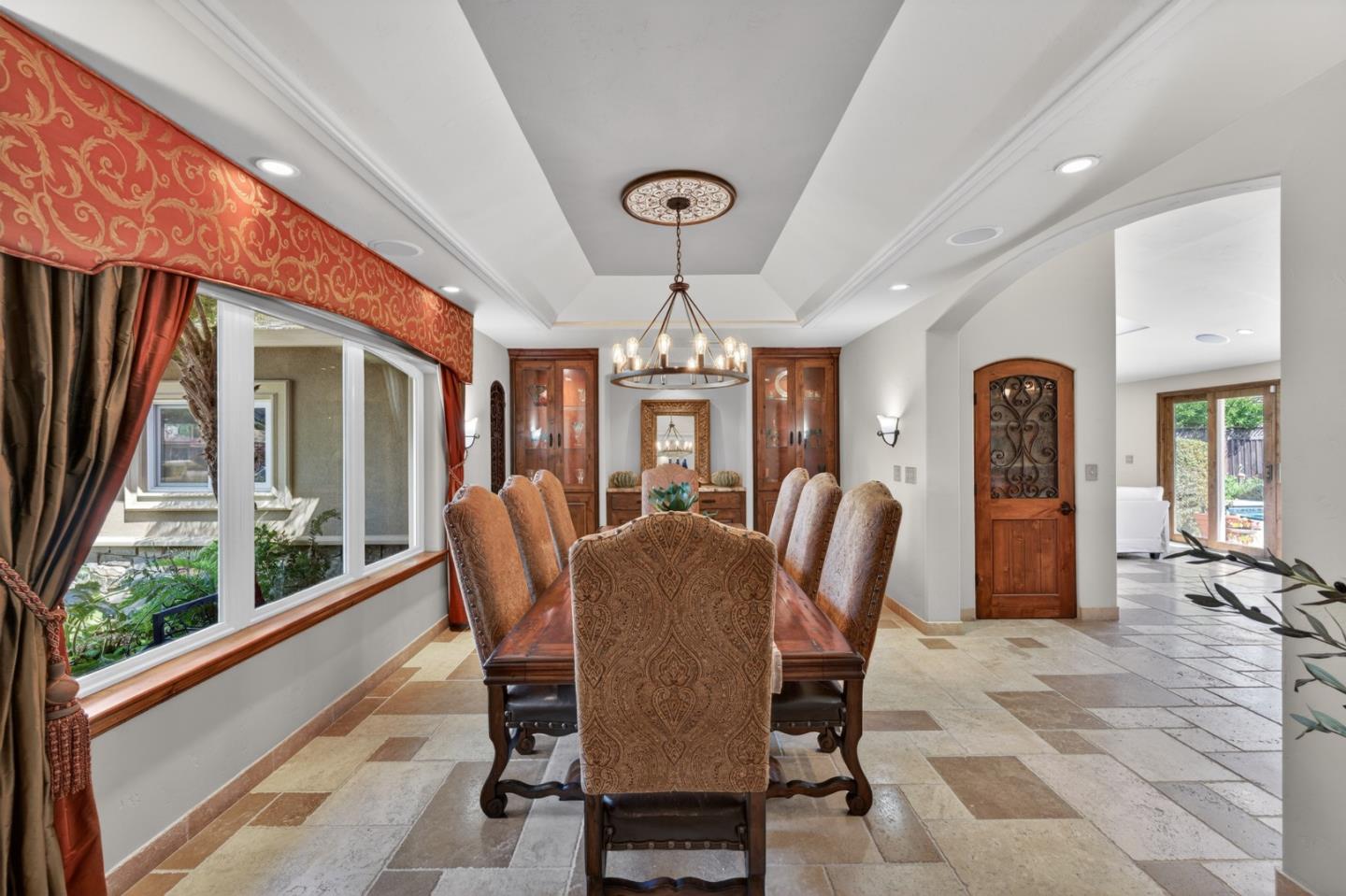 19094 Saratoga Glen Place