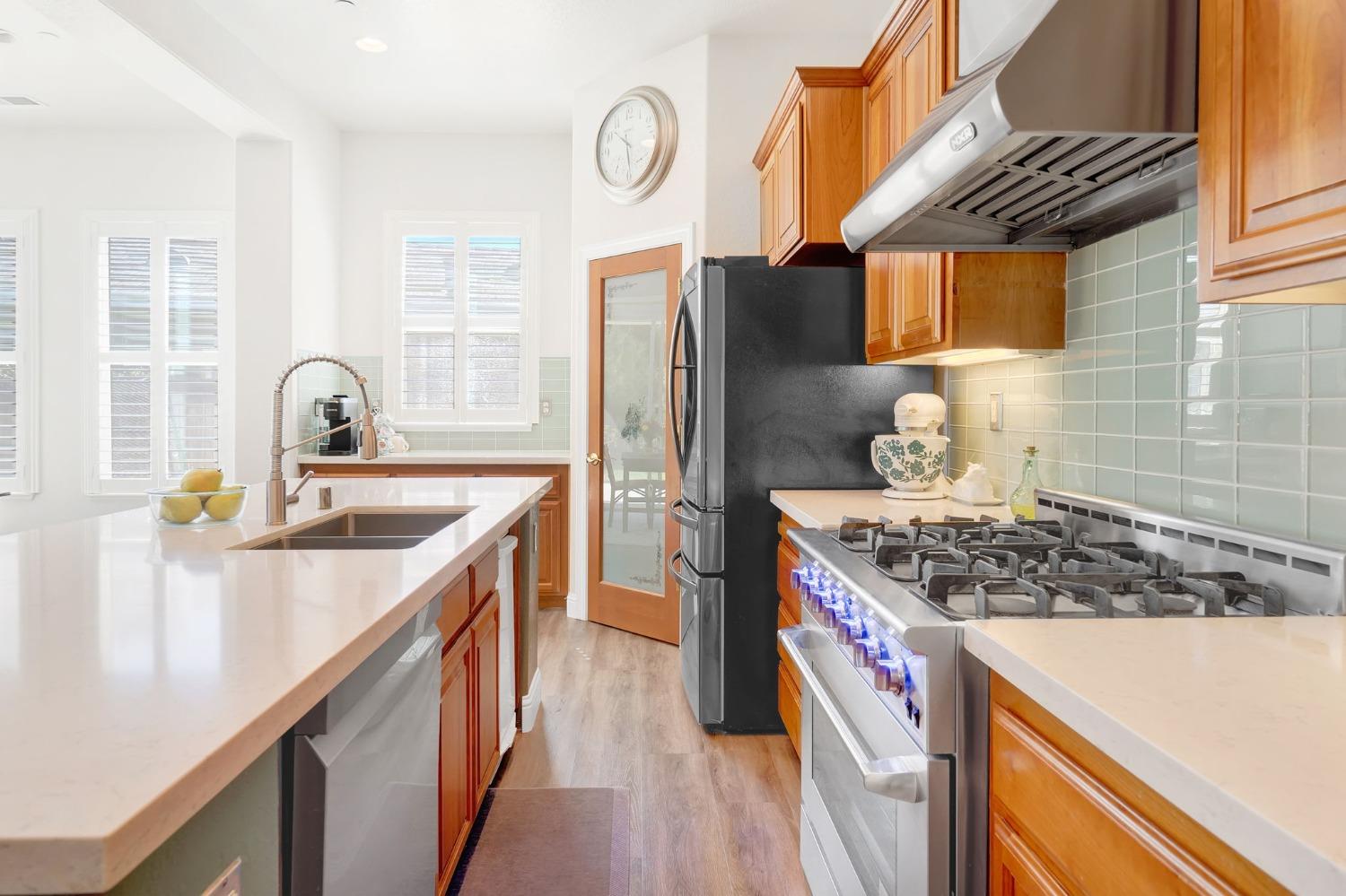 34070 Canvas Back Street