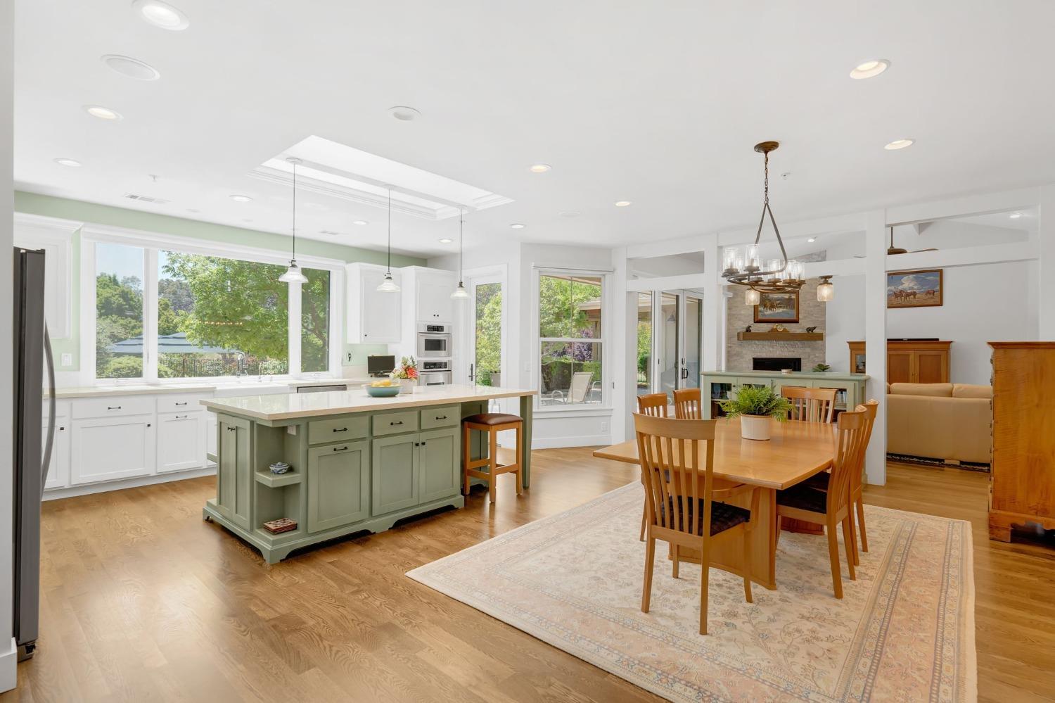 34718 Corcoran Hill Lane