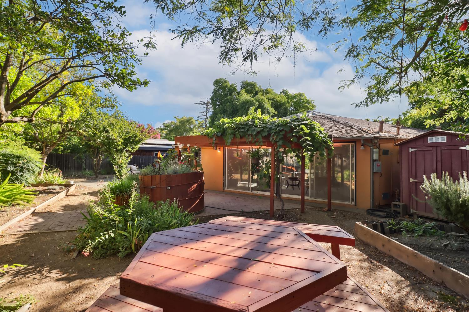 755 Elmwood Drive