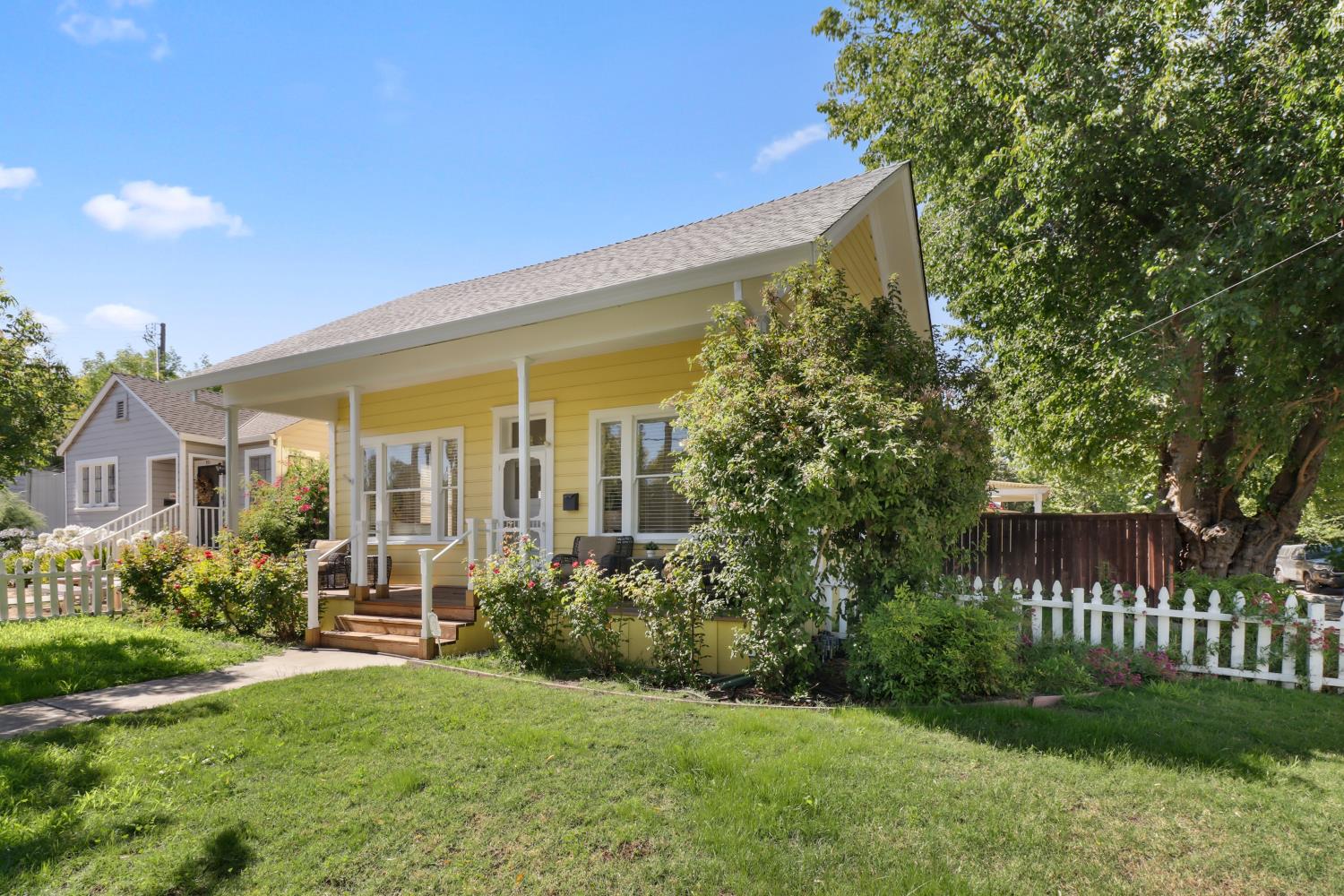 923 3rd Street