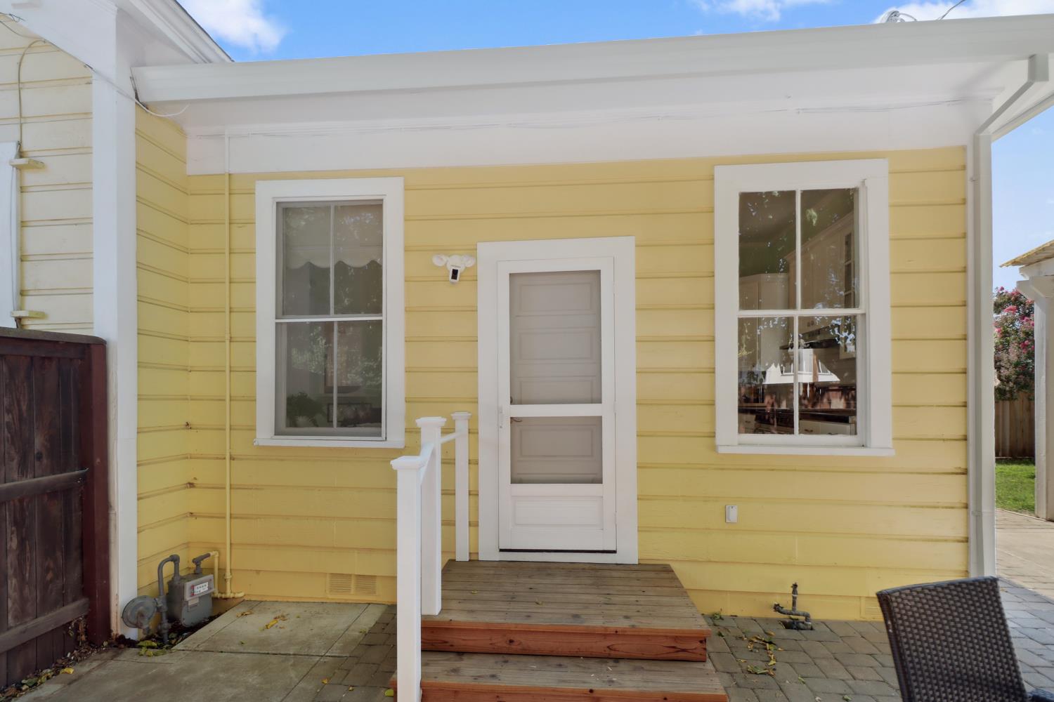 923 3rd Street