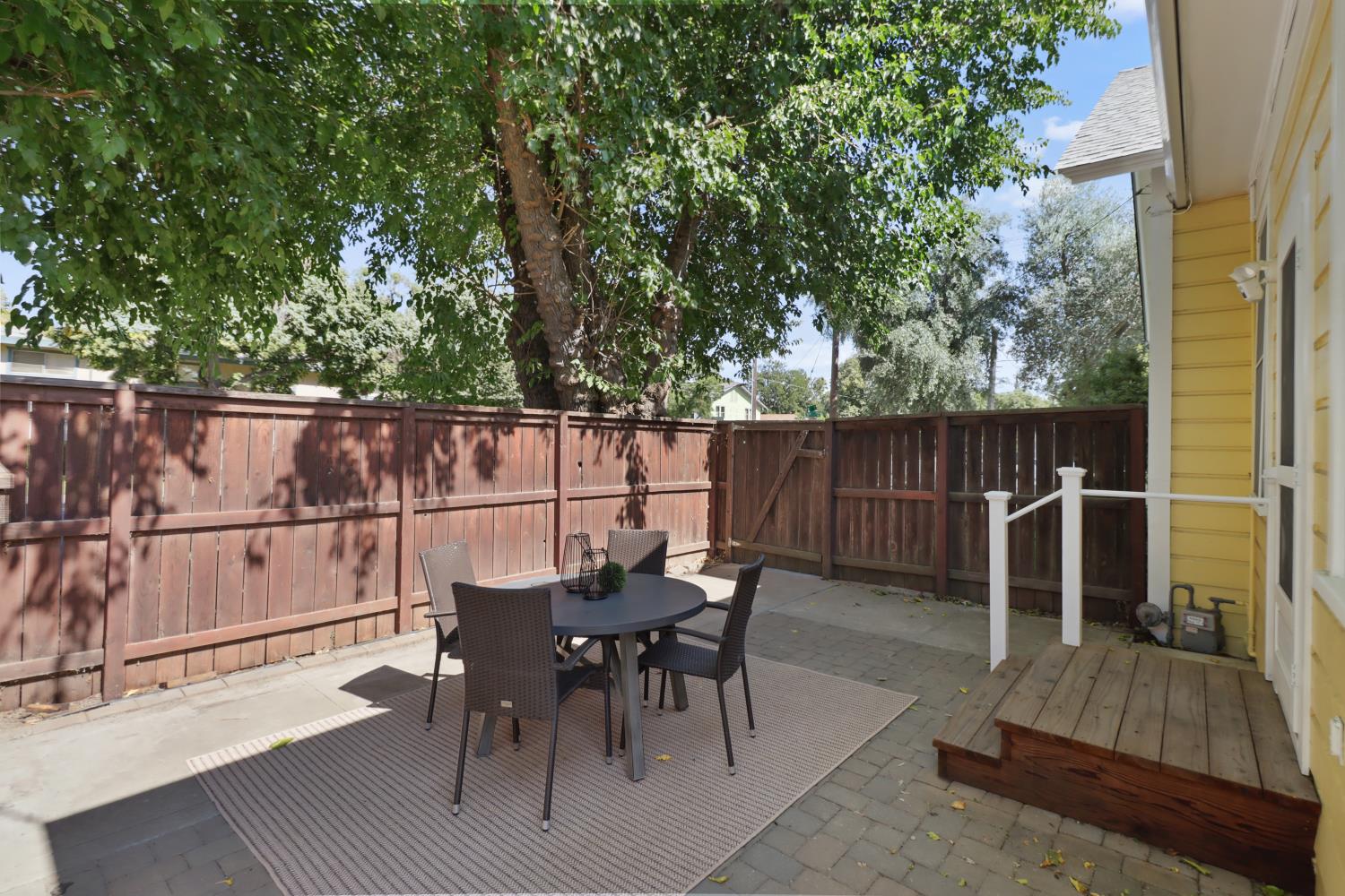 923 3rd Street