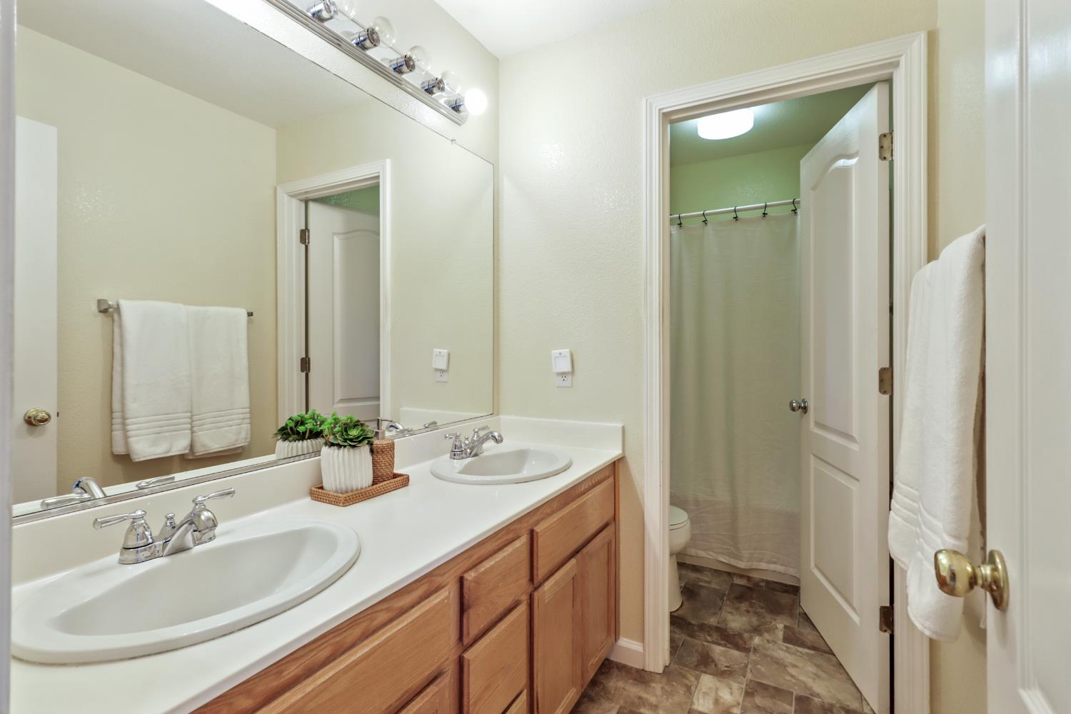 1634 Rio Grande Street