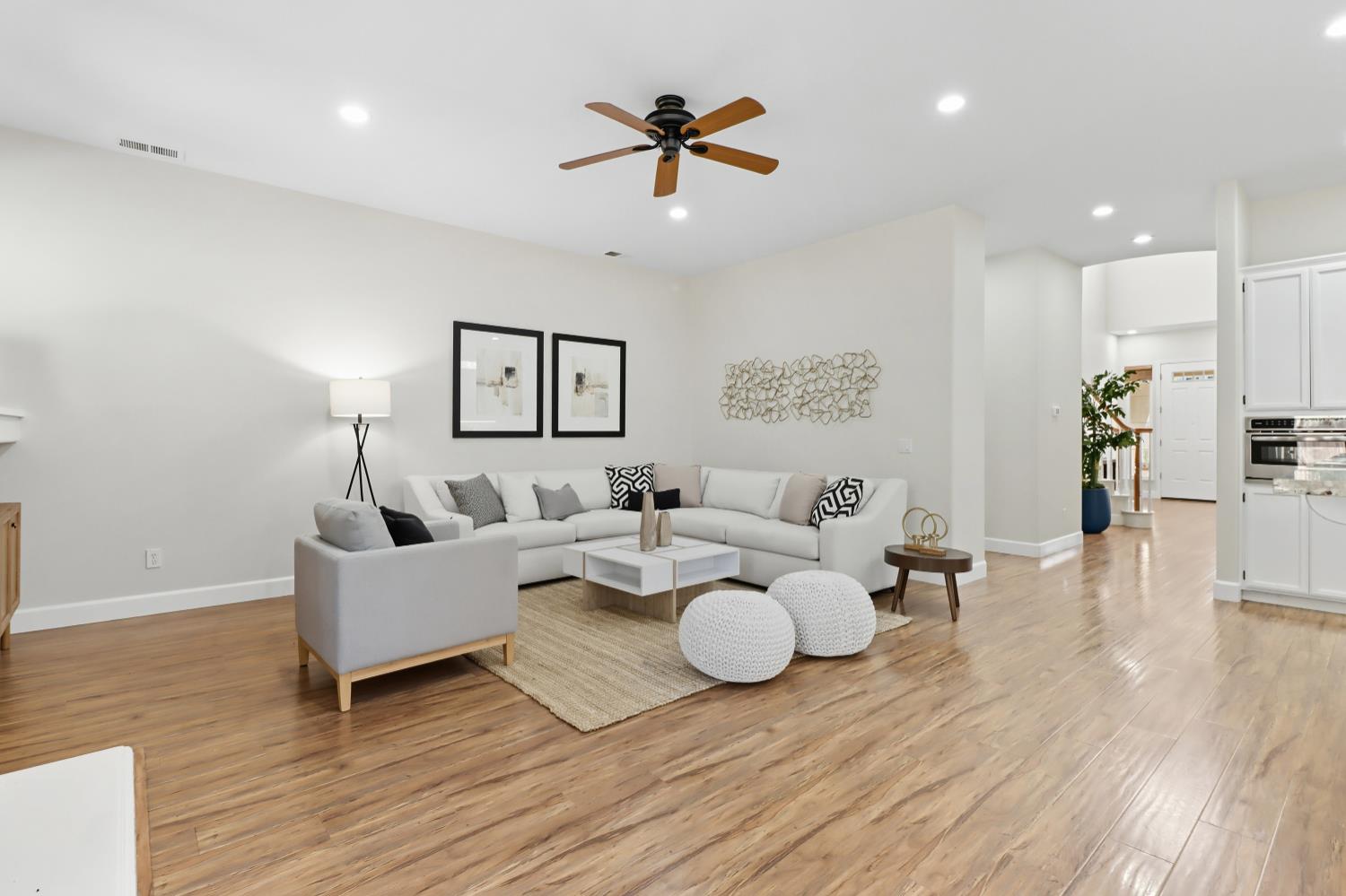 1527 Rio Grande Street