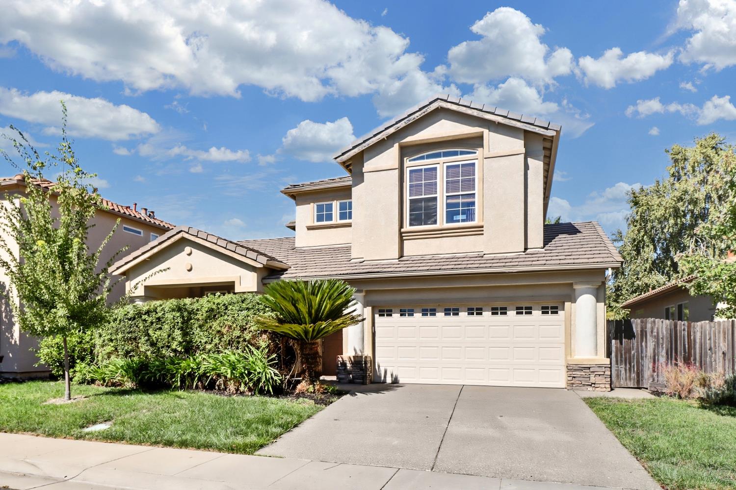 1527 Rio Grande Street