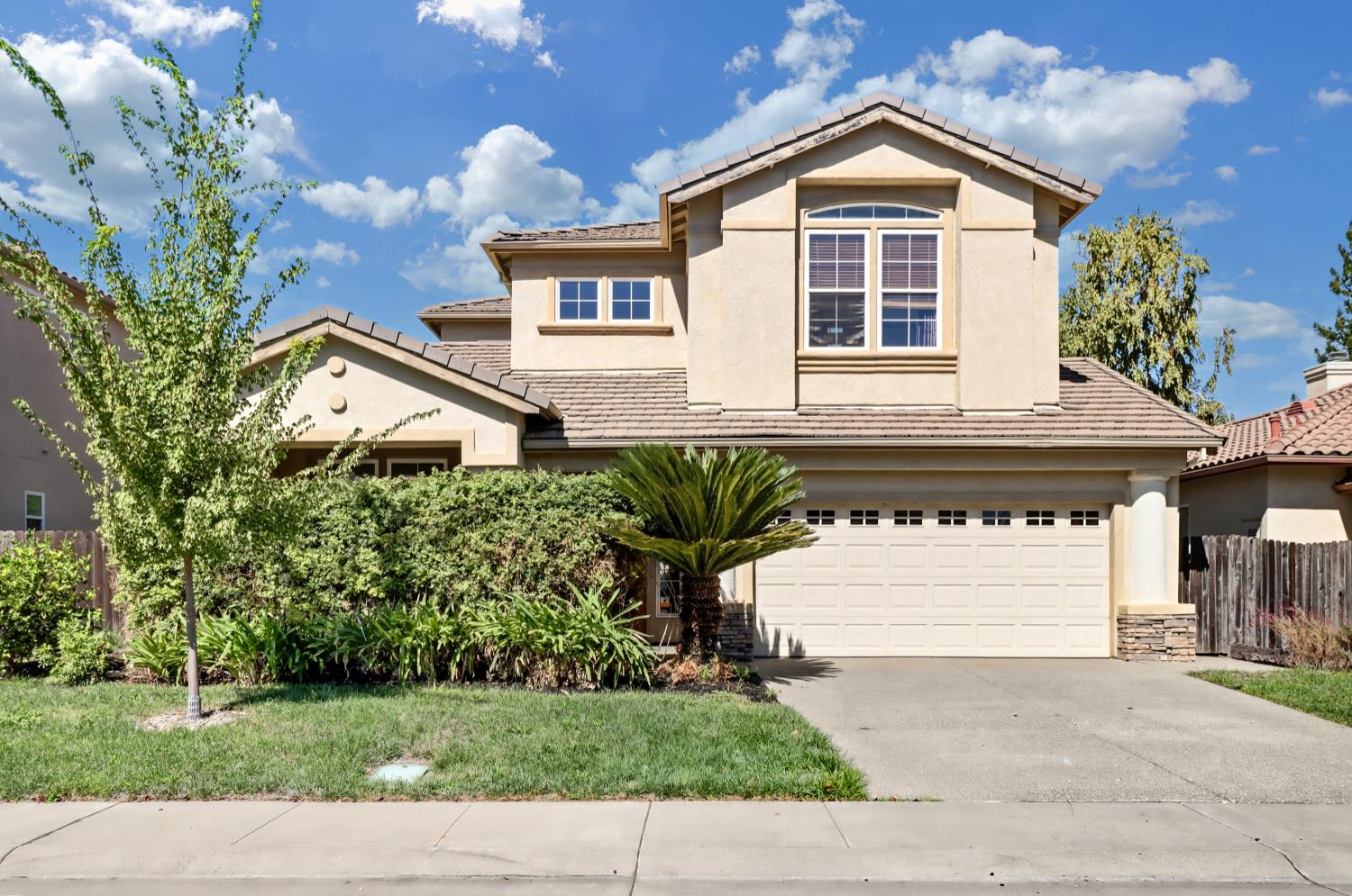 1527 Rio Grande Street