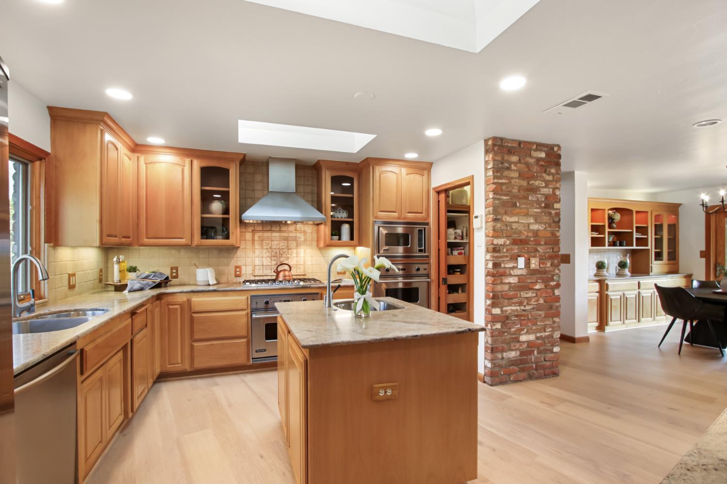 38385 Larue Way