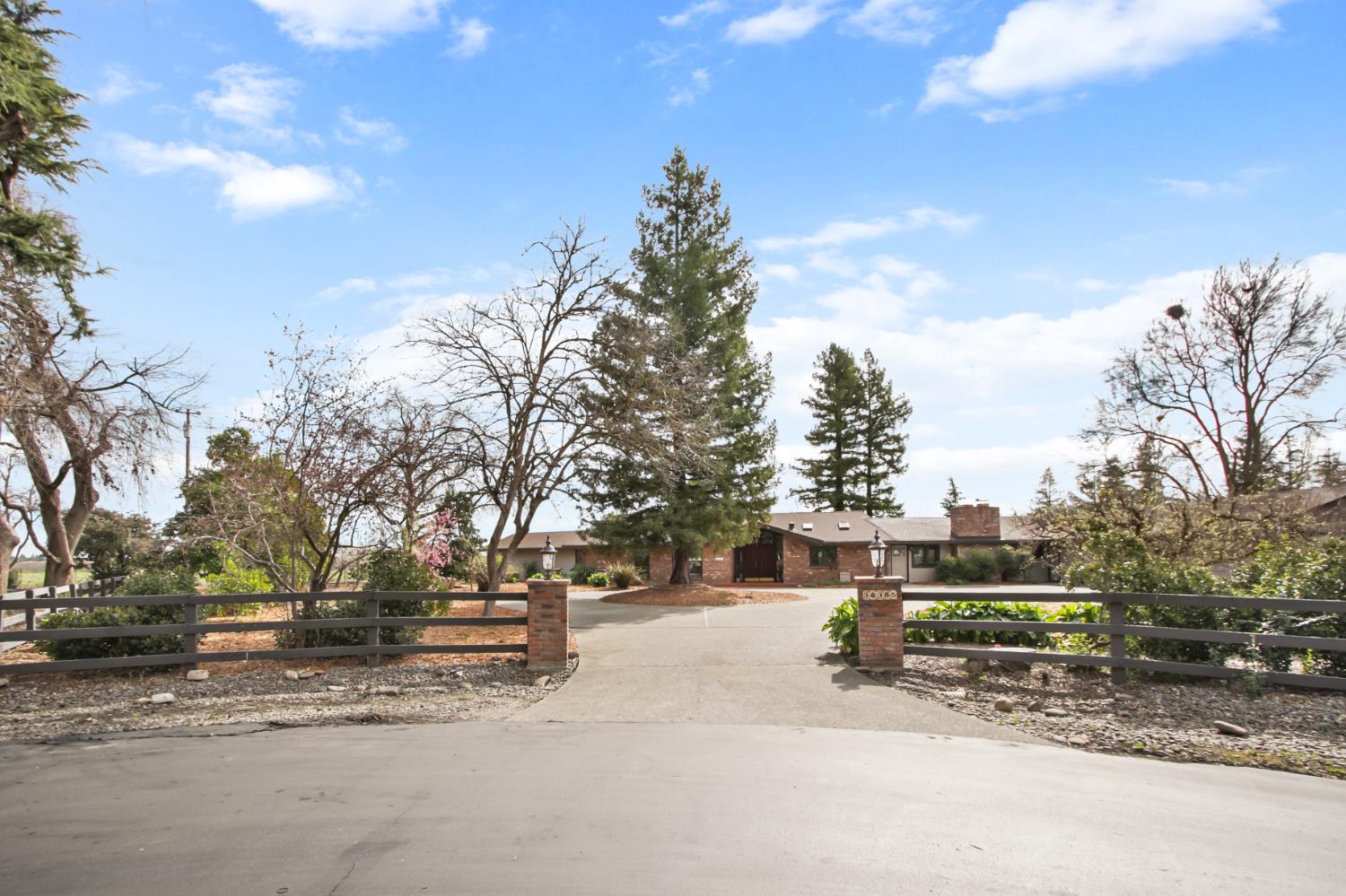 38385 Larue Way