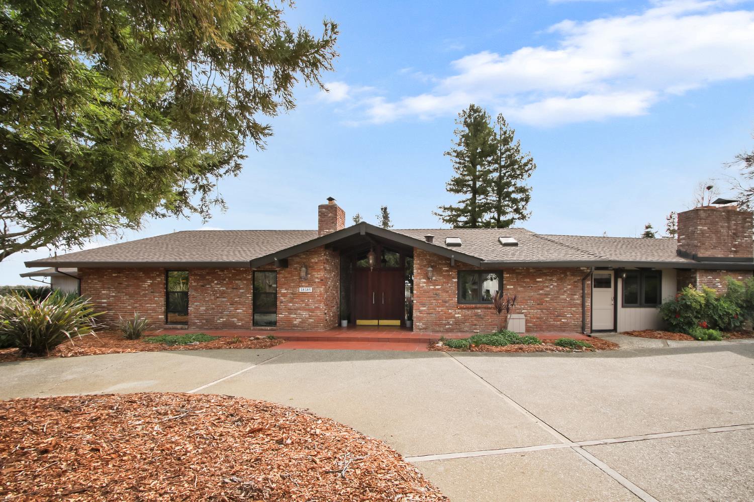 38385 Larue Way
