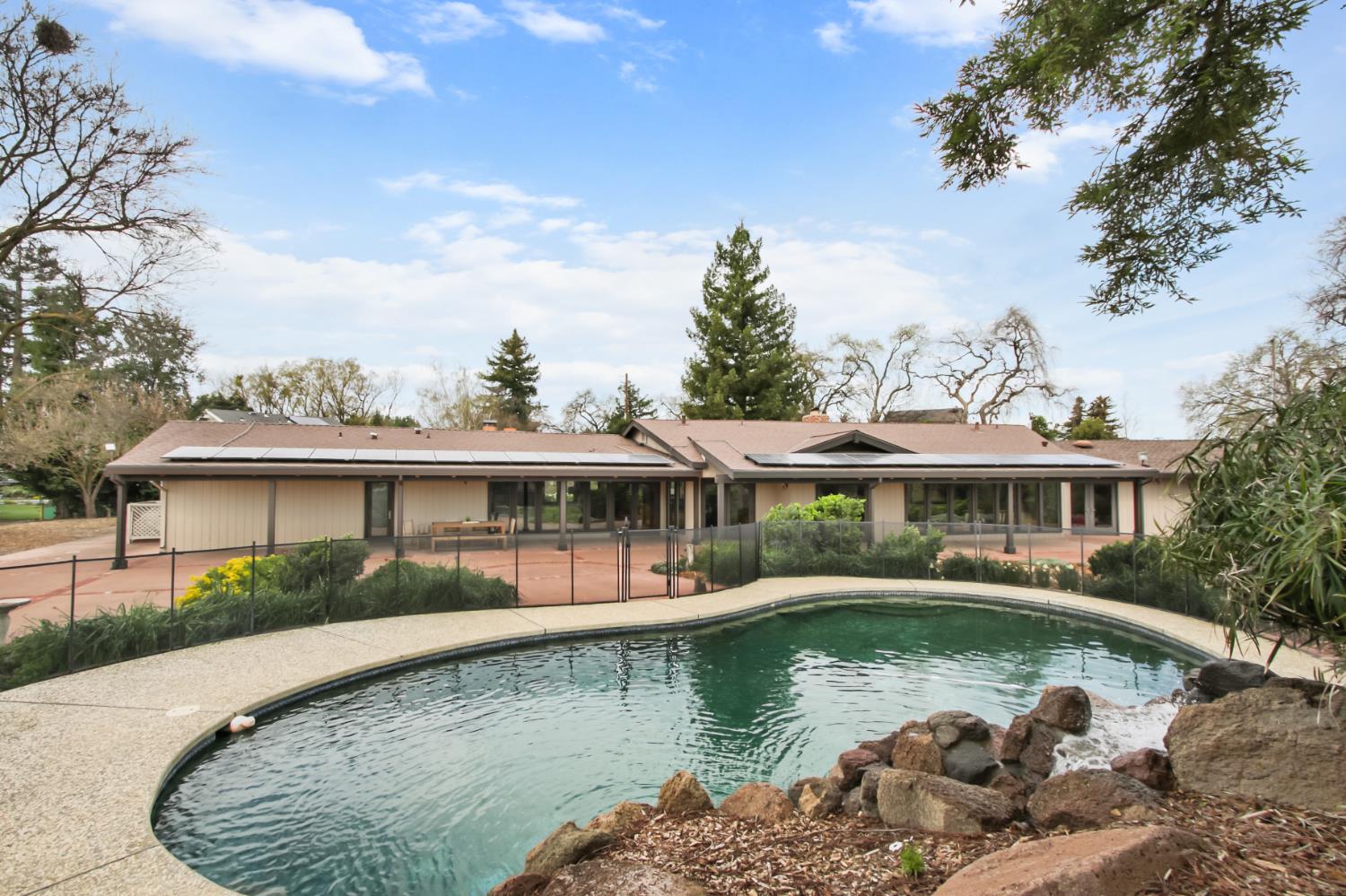 38385 Larue Way