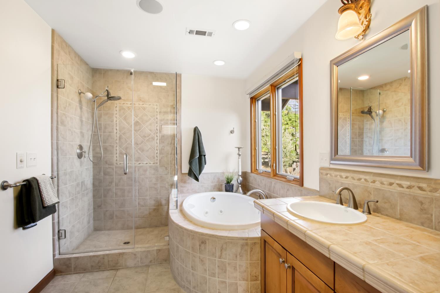 38385 Larue Way