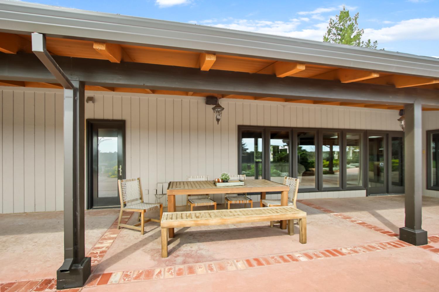 38385 Larue Way