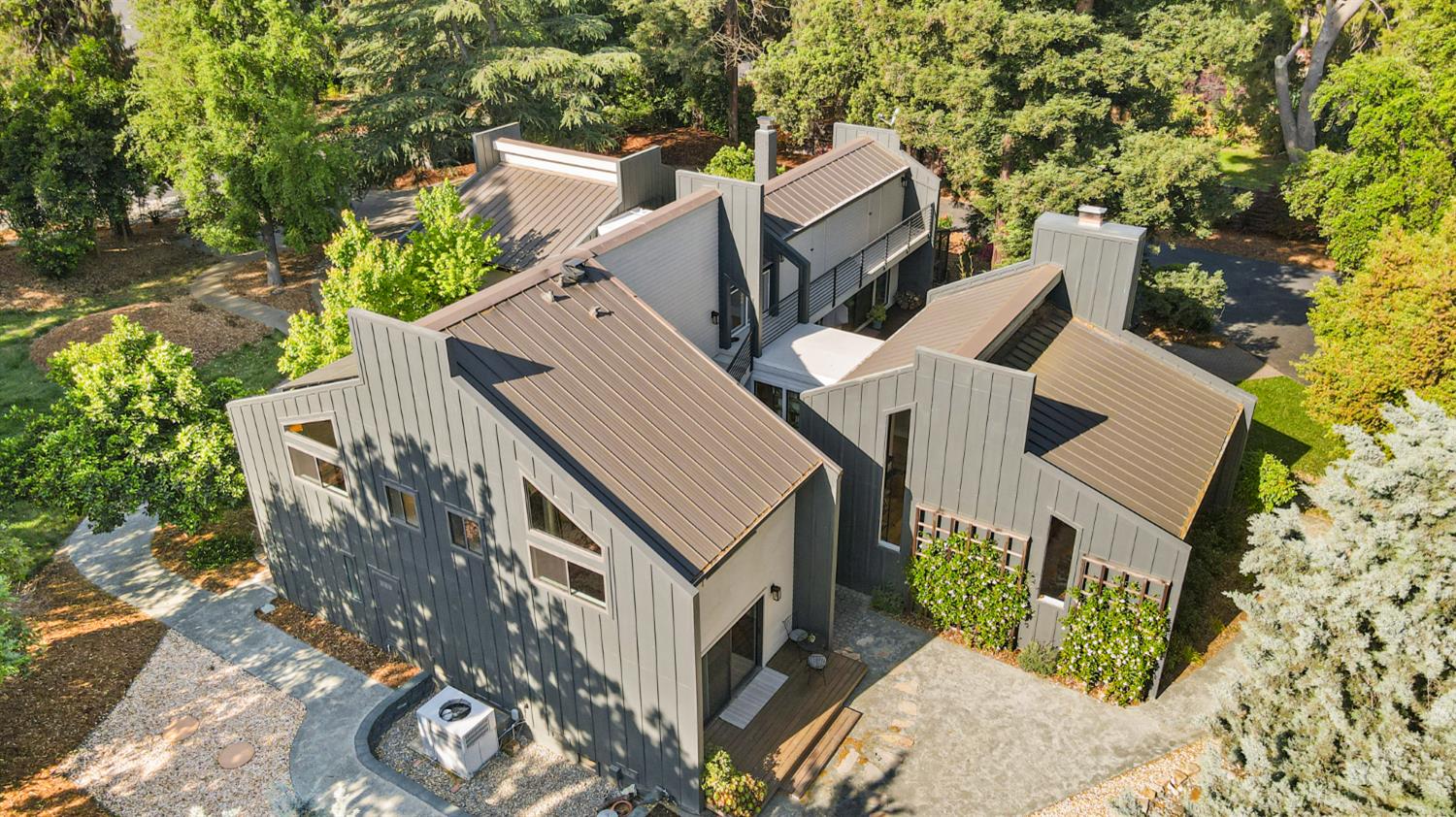38364 Wisteria Way