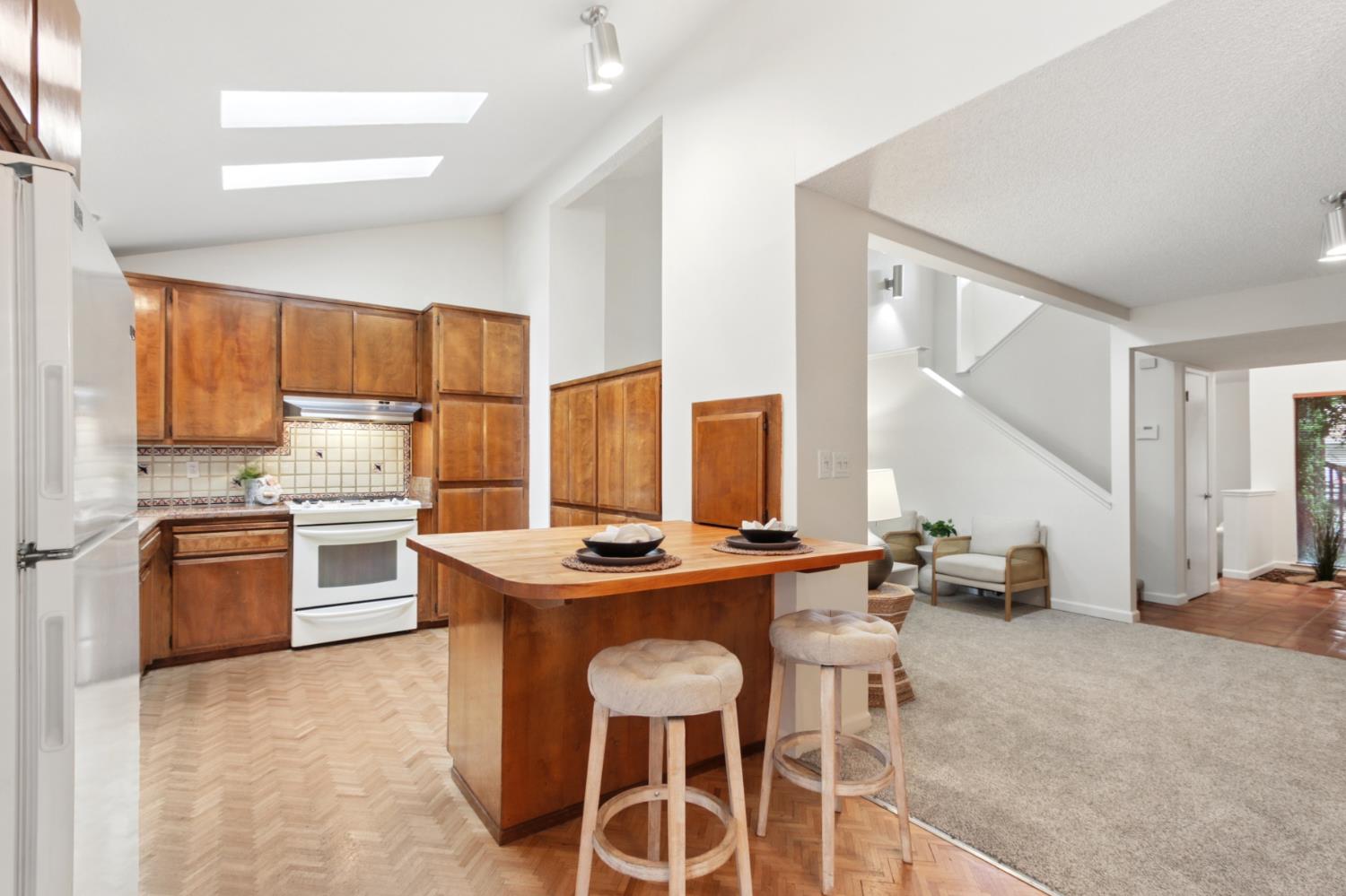 717 Bianco Court
