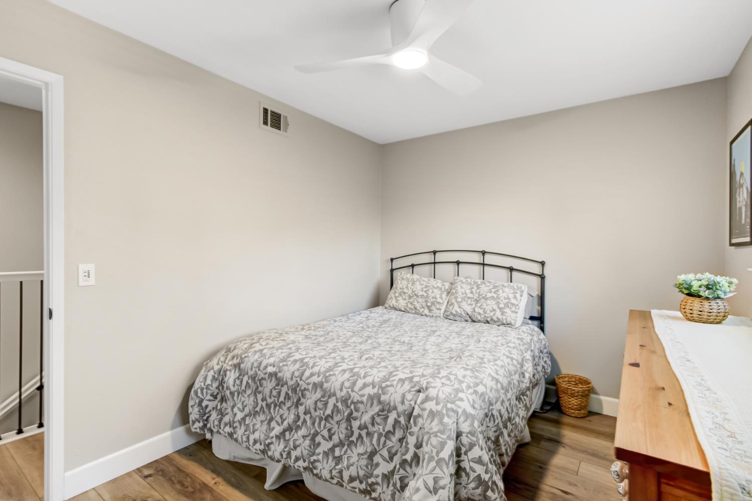 409 Encina Avenue