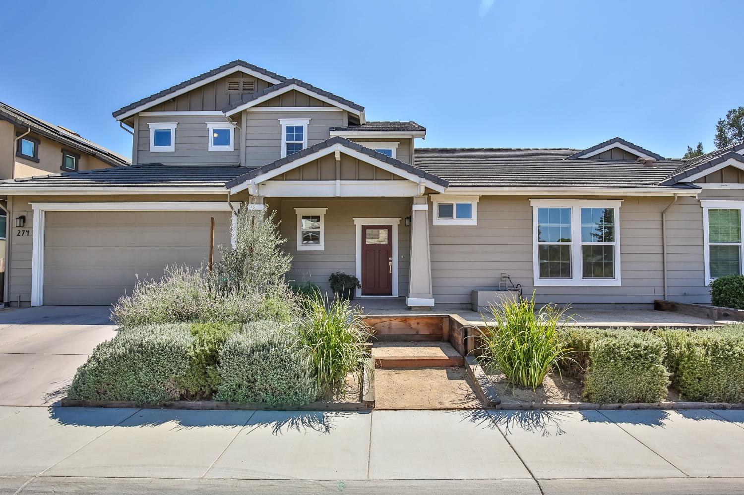 274 Florencia Place