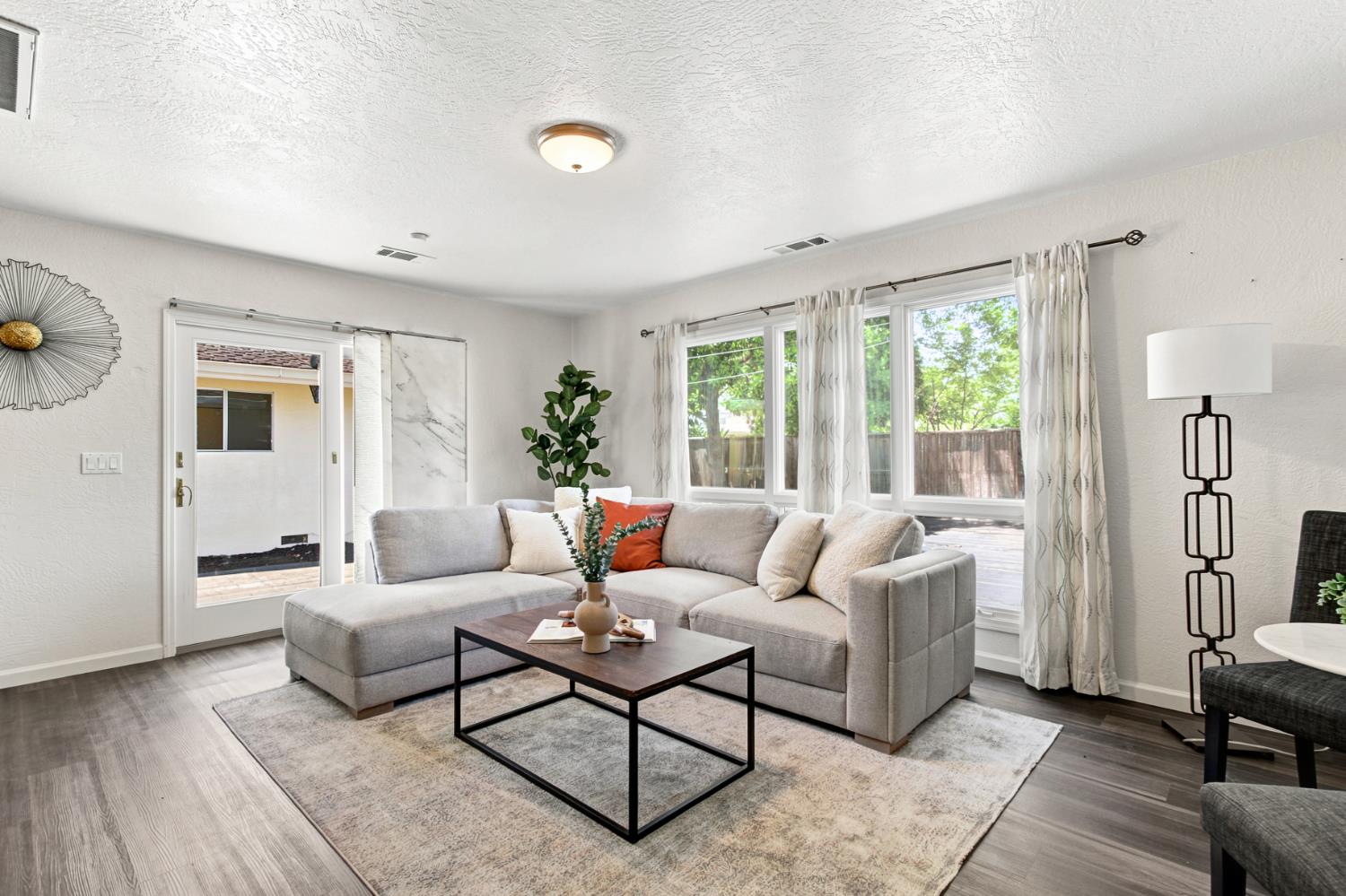1307 W 8th Street