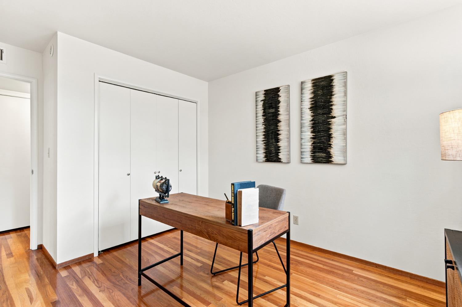 1307 W 8th Street