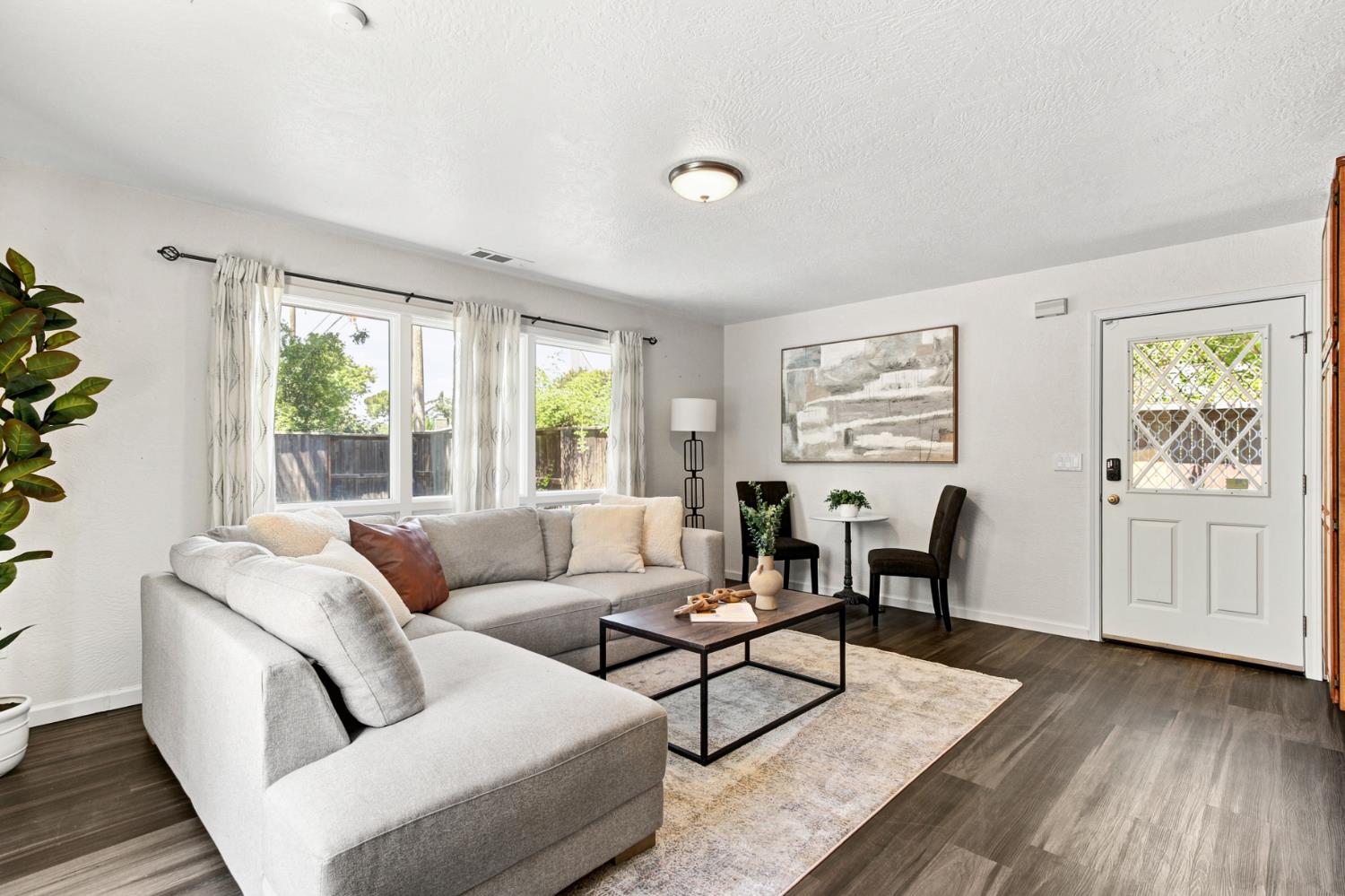 1307 W 8th Street