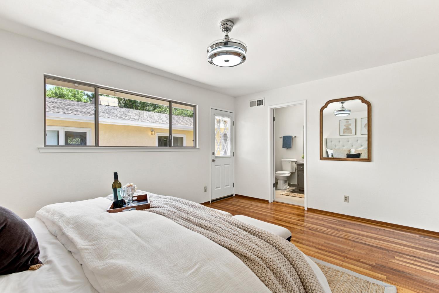 1307 W 8th Street