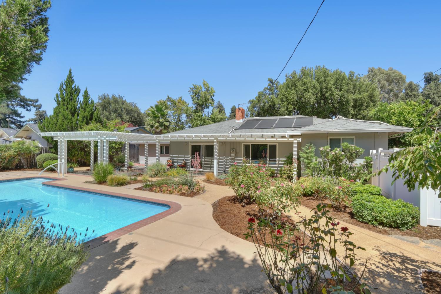 819 Sycamore Lane