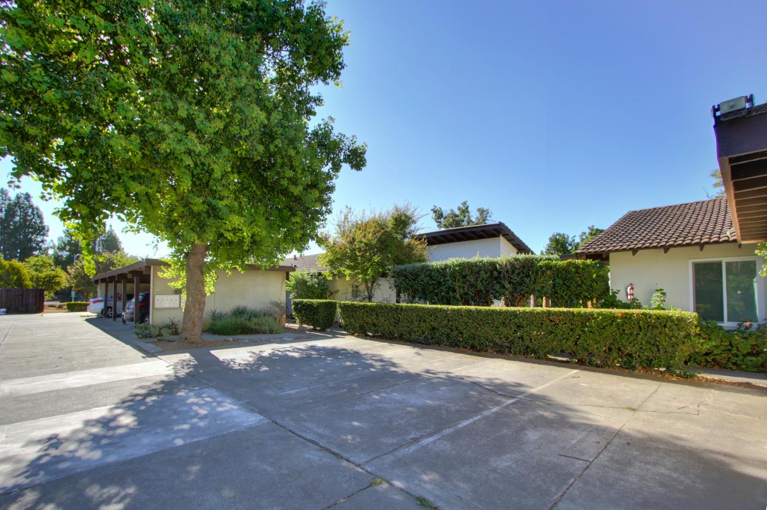 2310 Evenstar Lane