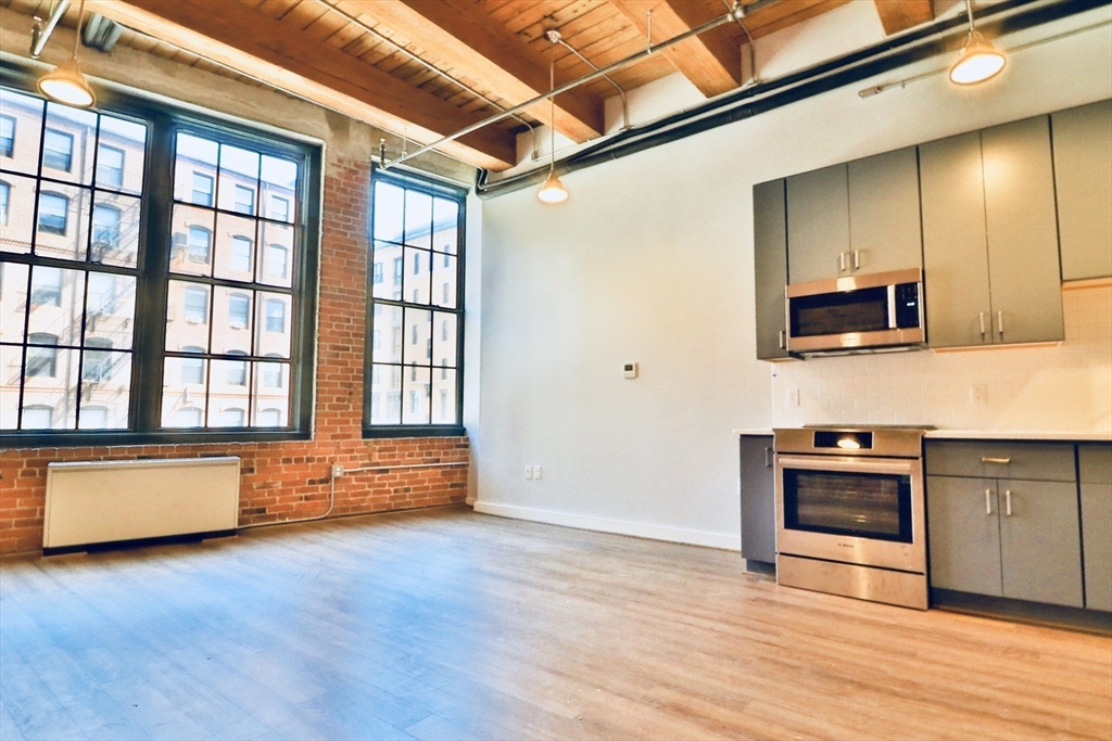 63 Melcher St # 201