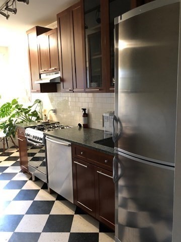 1697-1699 Cambridge Unit: 11