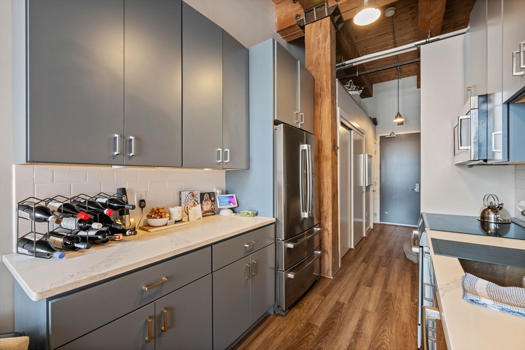 63 Melcher St # 205