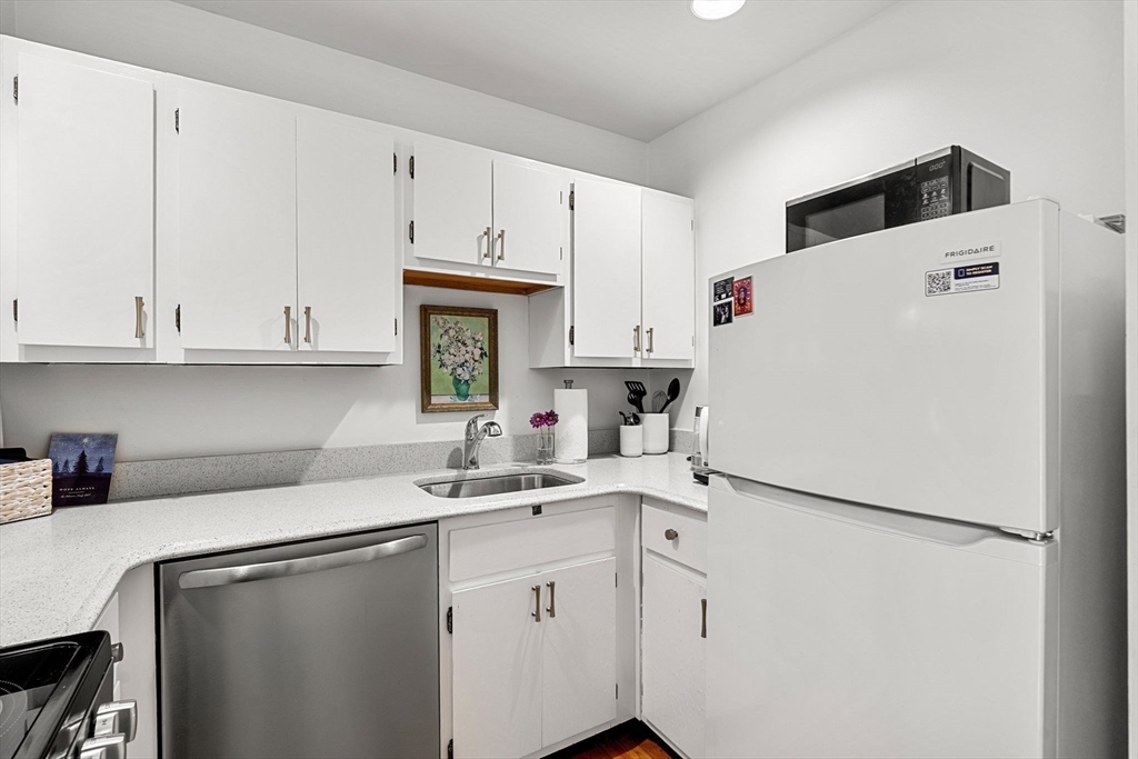 21 Hancock St # 3