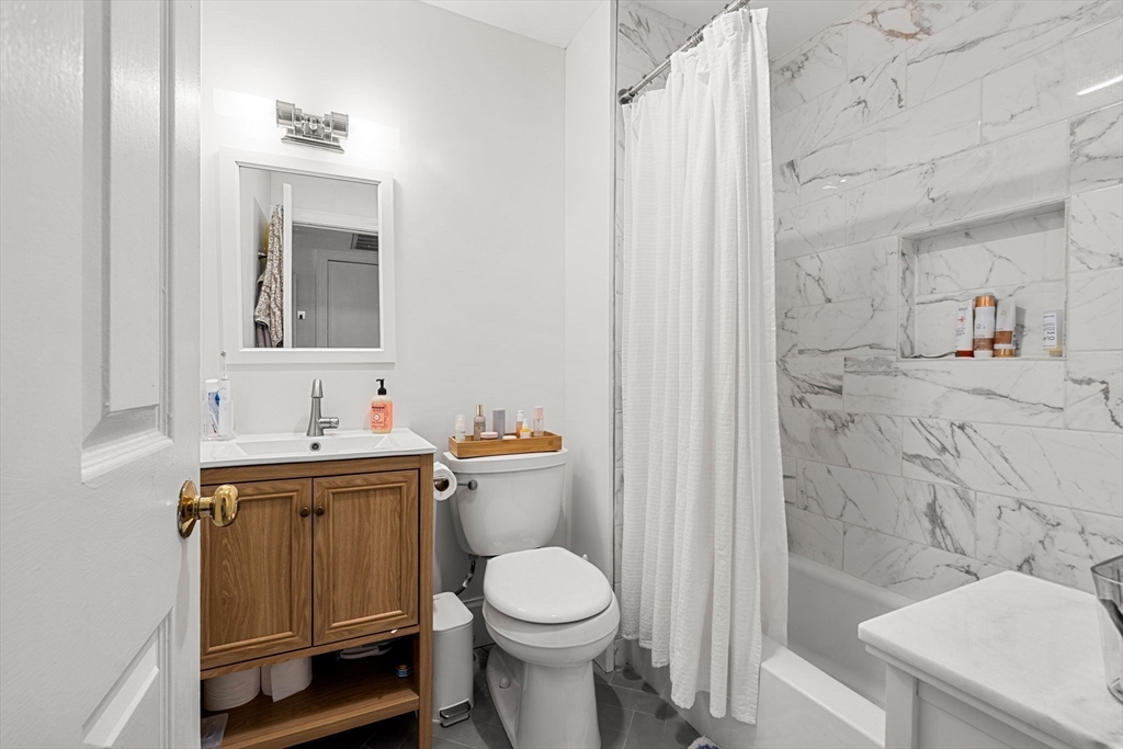 21 Hancock St # 3