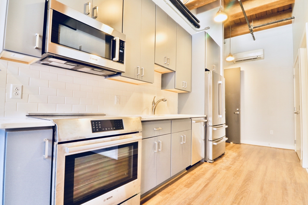63 Melcher St # 201