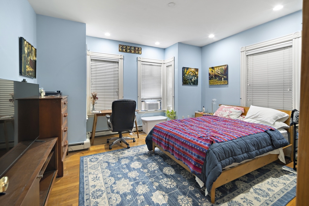 8 Leland St # 1