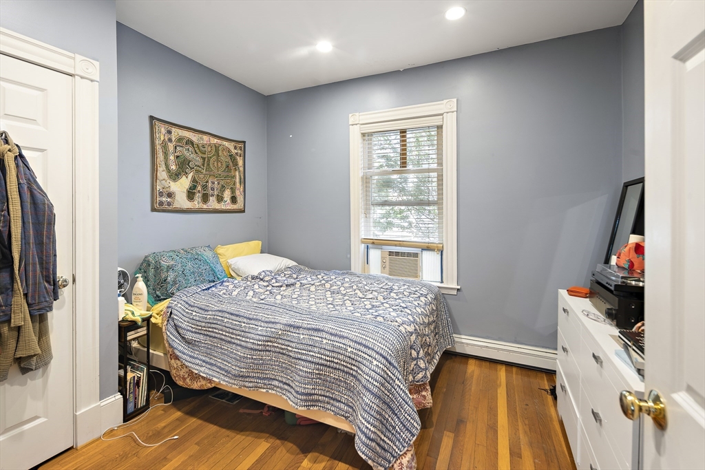 8 Leland St # 1