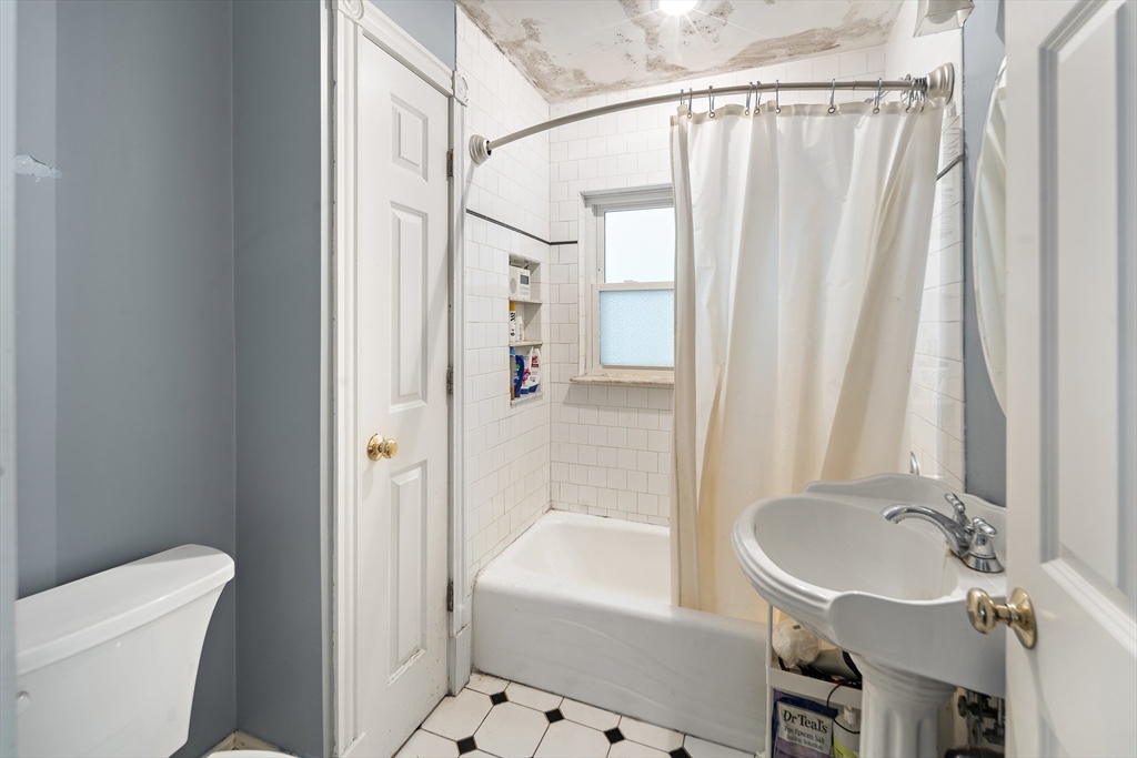8 Leland St # 1