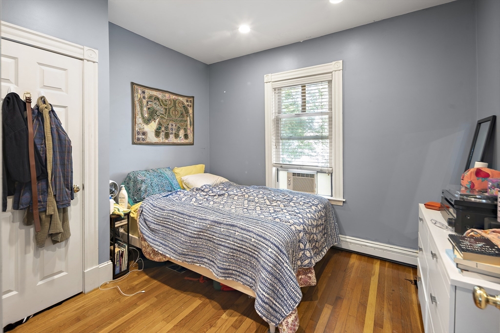 8 Leland St # 1