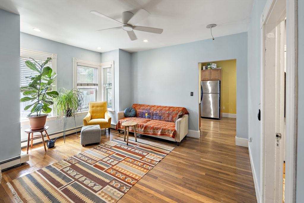 8 Leland St # 1