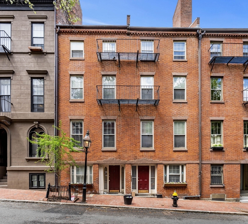 21 Hancock St # 3