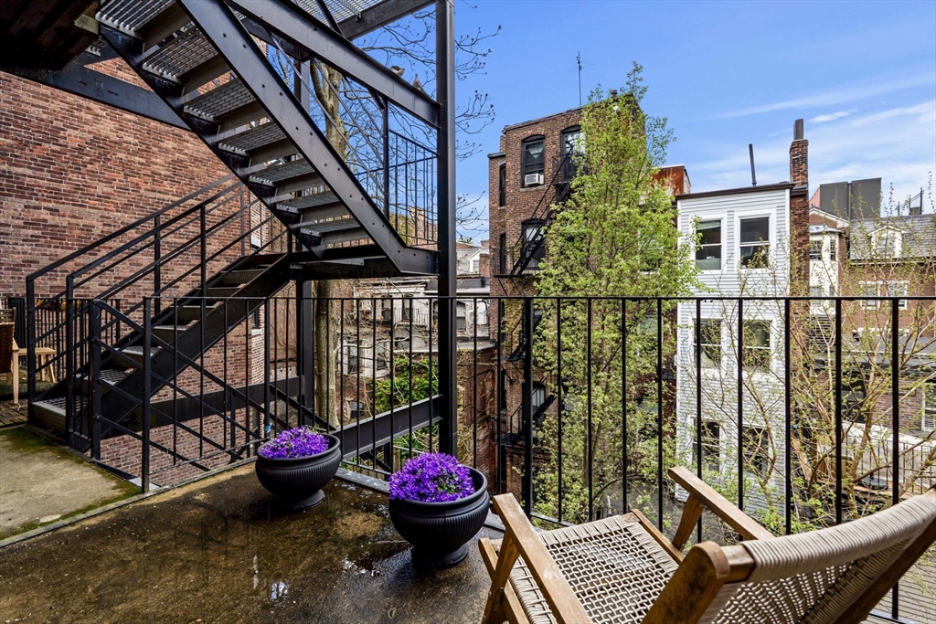 21 Hancock St # 3