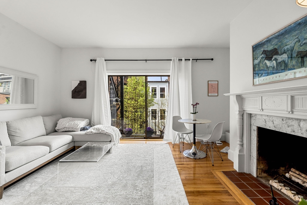 21 Hancock St # 3