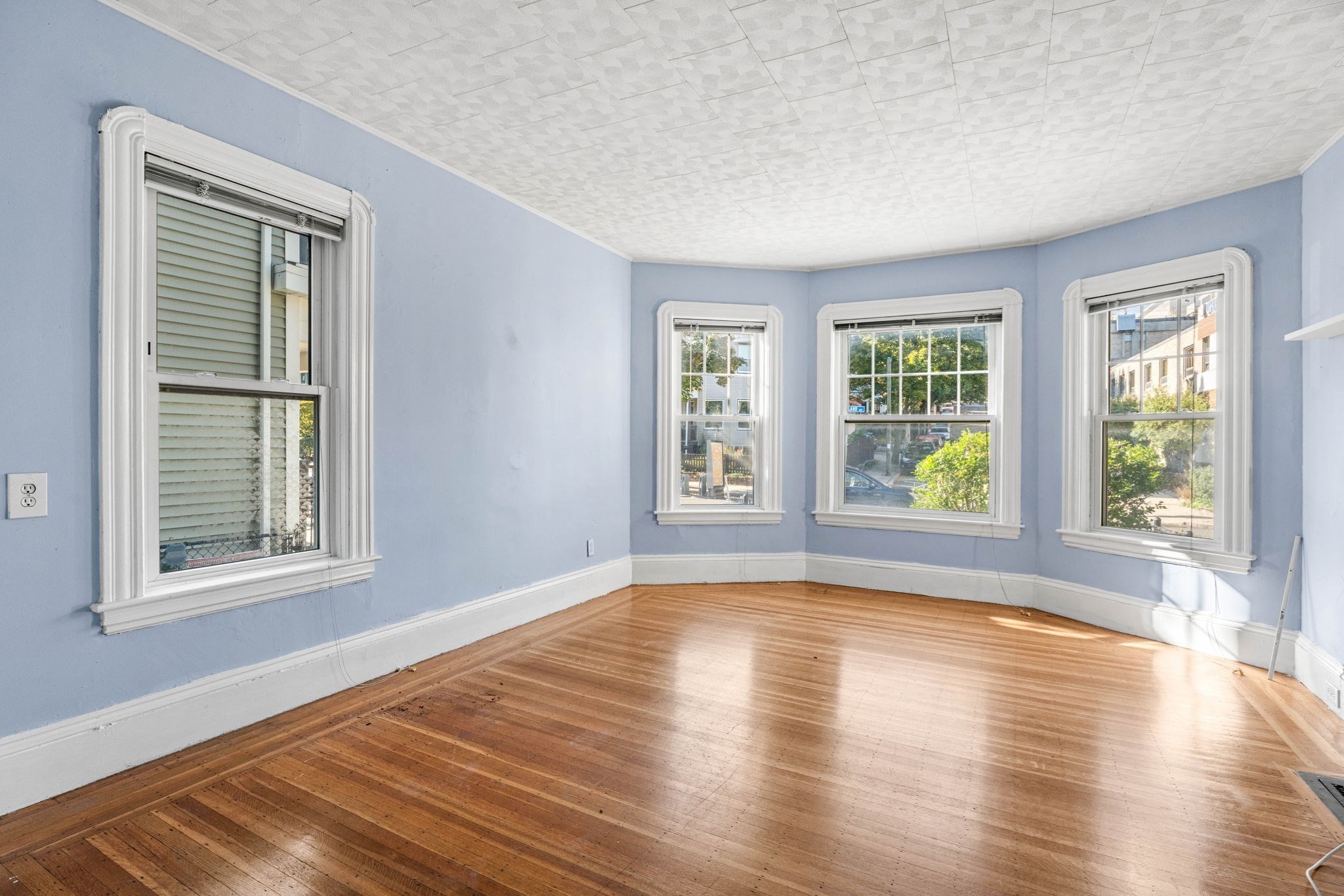 229 Highland Ave # 1