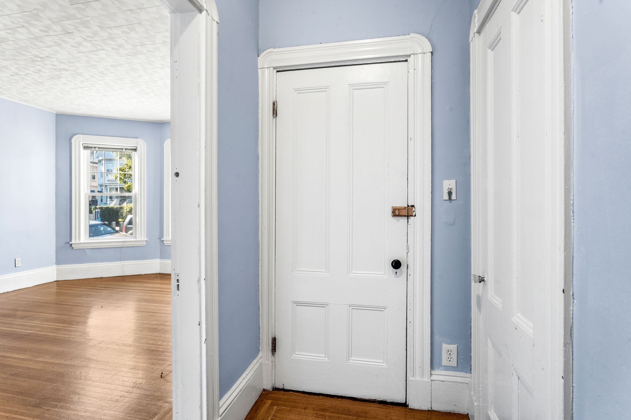 229 Highland Ave # 1